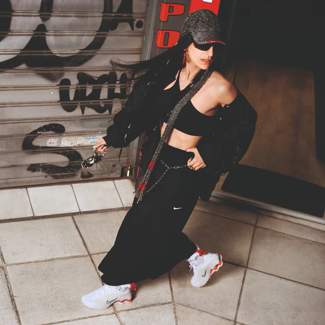 2Legare Short Logo Embroidery Zwart / Neon Roze